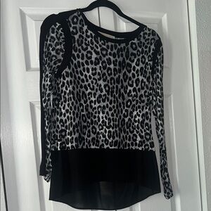 Michael Kors Leopard Print Long Sleeve Top. P/XS
